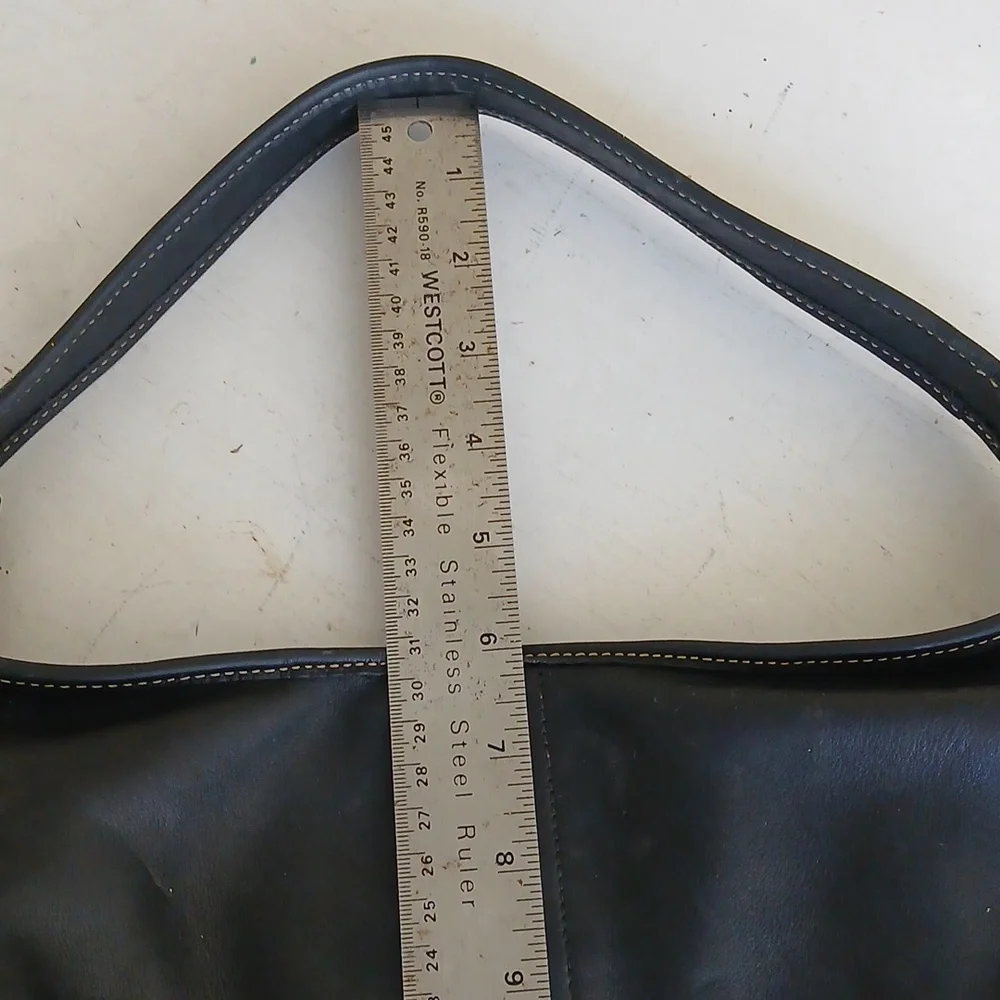VINTAGE COACH Black Leather Ergo 9219 Hobo Shoulder Purse